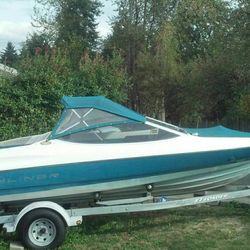 90 20' Bayliner Capri