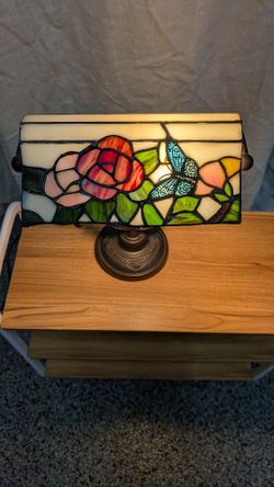 Tiffany Style Bankers Lamp.  City Of Orange 🍊