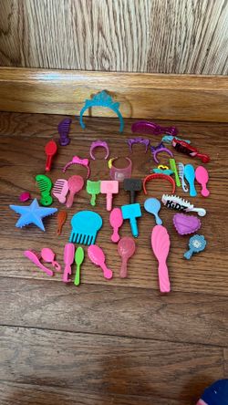 Doll Hats and Brushes