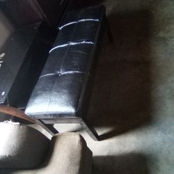 Couch With Drawer 