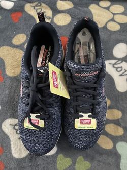 Skechers Relaxed Fit Memory Foam