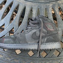 Jordan 1 Mid SE Craft Dark Smoke Red 