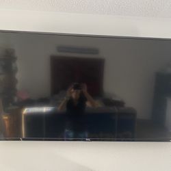 TCL ROKU 55'' Smart tv