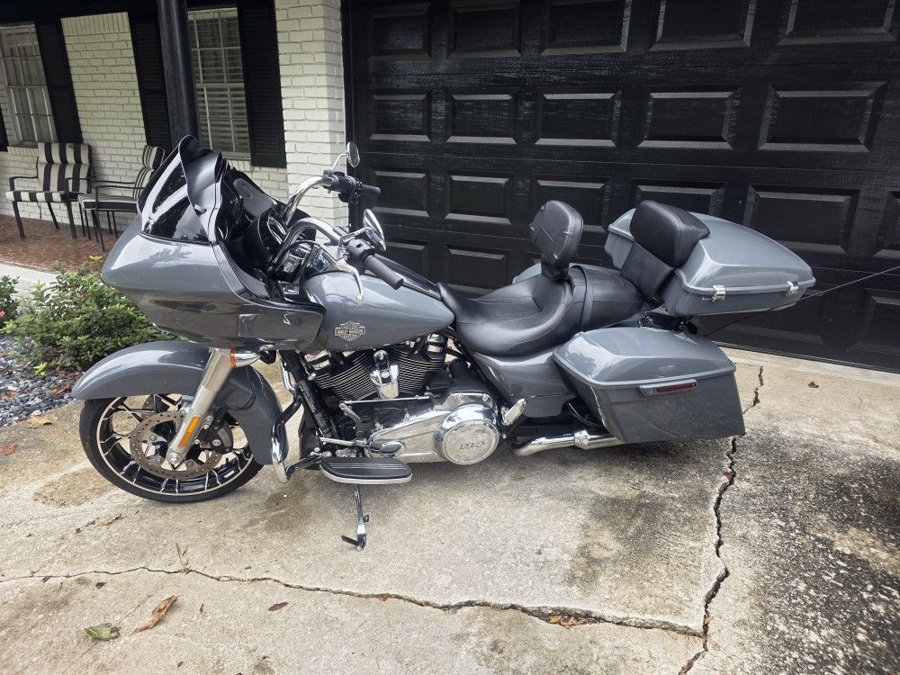 2022 HARLEY-DAVIDSON Road Glide