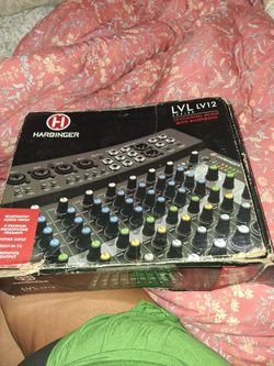 Harbinger LVL LV12 SERIES 12 CHANNEL MIXEE WITH BLUETOOTH