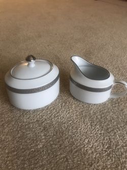 BRAND NEW CHINA DINNER WARE SET SUGAR BOWL w/ LID CREAMER SILVER