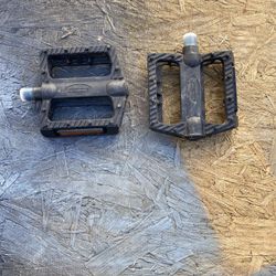 GT  Bike Pedals 
