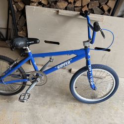 2010 Pk Ripper BMX Bike Aluminium Frame Rides Nice and Ready To Race Or Ride Around The Neighbourhood 