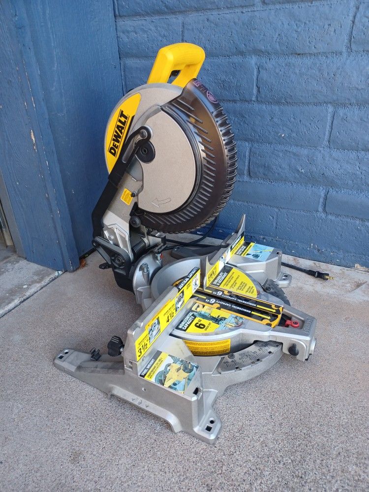 MITER SAW 10"