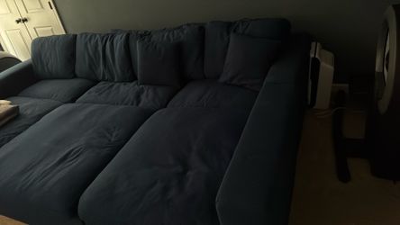 6 Piece Media Sectional (Blue)