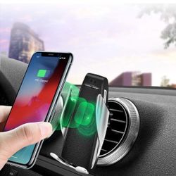 Wireless Car Charger, 10W Qi Fast Charging Car Mount Phone Holder for Air Vent, Compatible with iPhone 8/X/11/12 Series, Samsung Galaxy Series, Note S