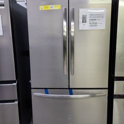 NEW FRENCH DOOR FRIGIDAIRE REFRIGERATOR WITH 1 YEAR WARRANTY  / 1 AÑO DE GARANTIA  POR ESCRITO 