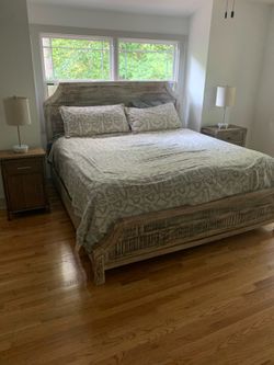 King size bed