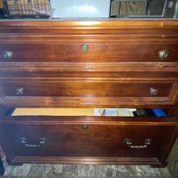 2 Drawers File cabinet/Storage, A Lot The Paper Archives 