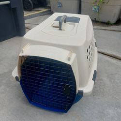 Nice Condition Clean Pet Dog Cat Kennel Crate Cage