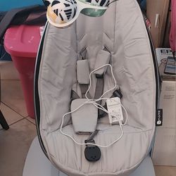 4 Moms MamaRoo Multi_Motion Baby Swing, with Bluetooth 