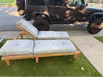 chaise lounge