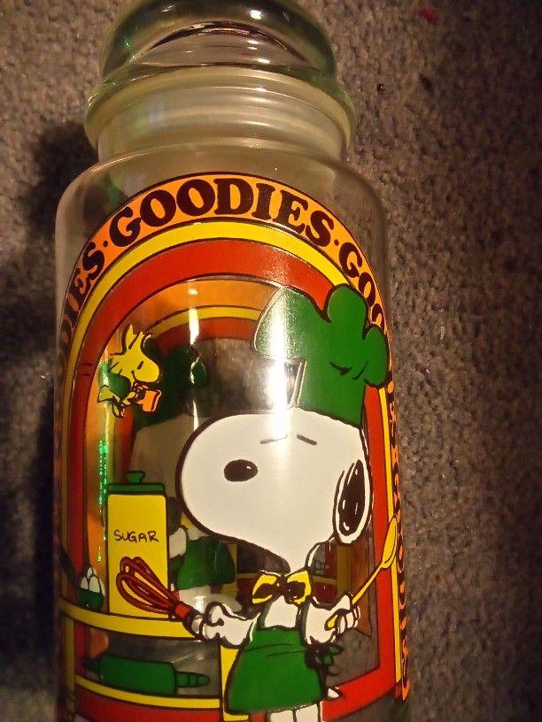 Rare Vintage 1965 Snoopy Goodie Chef Container
