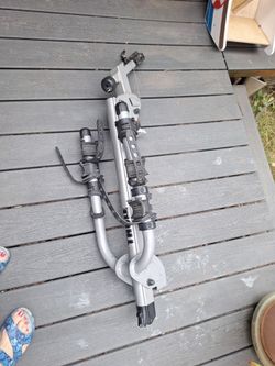 3 bike thule hitch 2inch or 1 1/4