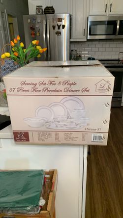 China Set For Sale 57 Pieces. Juego de porcelains