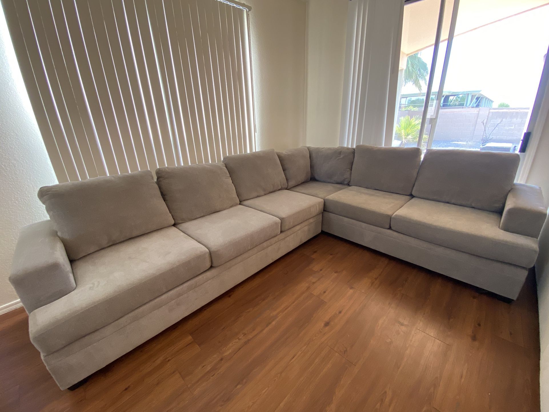 Living Spaces Grey Sectional Couch For Sale – Great Condition