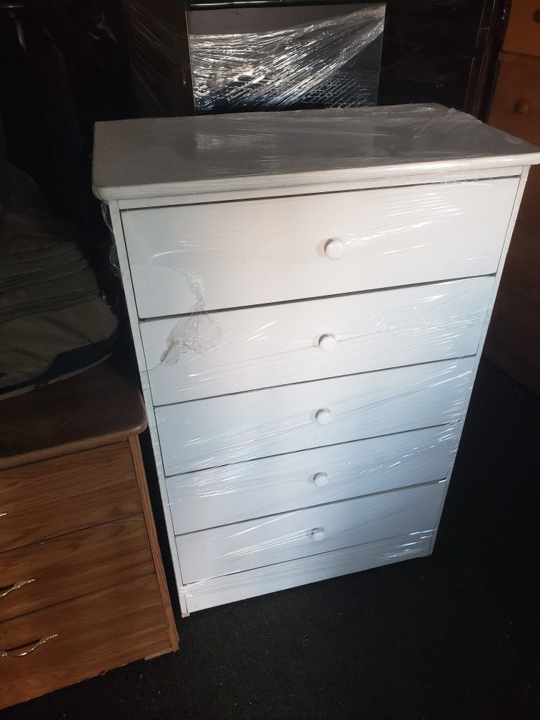Dresser 5 Drawer