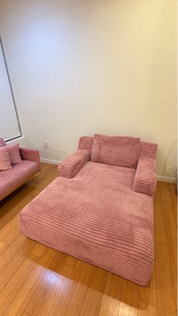 Pink Corduroy Chaise Lounge – Like New