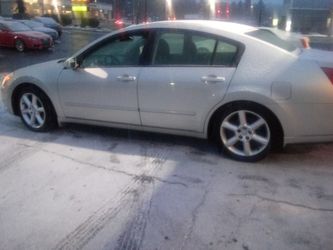 06 Nissan maximum 6 speed 140K