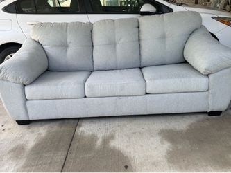 Grey Sleeper (delivery available)