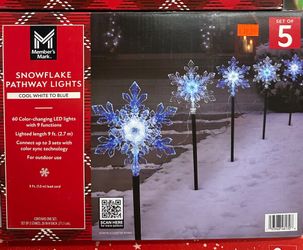 Member's Mark 5ct Snowflake Pathway LED Lights, 9' Lighted Length