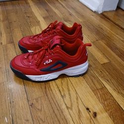 Fila Disruptor 2 like New size 12 (for size 11 too) with insoles new never used. 
This shoes will last years. Super strong.
Impossible to find!
Only 2