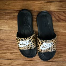 New Nike One Victori Slides Leopard Print 