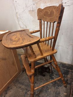 Kids wooden high chair