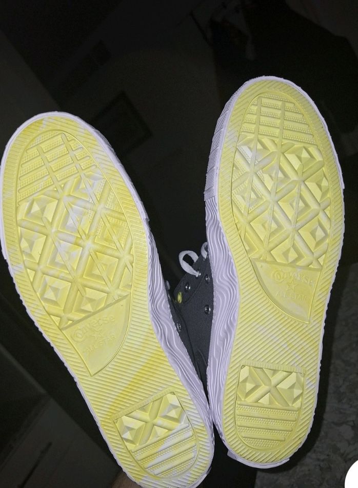 Converse Size 8