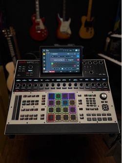 Akai Professional MPC XL Standalone Production Center - Open Box / Used Once!