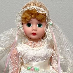 Vintage Collectible Madame Alexander 1920s Bride Doll In Box