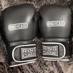 Ring to Cage C17 16oz Boxing Gloves (Hook & Loop) – Like New! 🔥