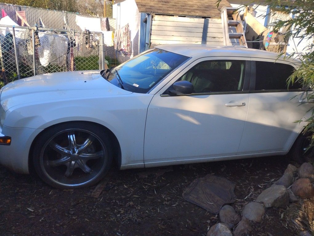 2009 Chrysler 300 Limited .