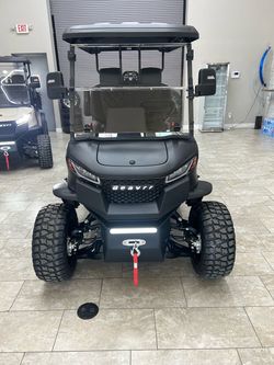 Beavrr LOGR 2P 2 passenger lithium battery golf cart