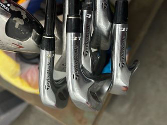 TaylorMade Golf Iron Set