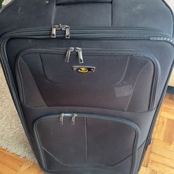 Big Suitcase Good Condition Read Description P/up 
