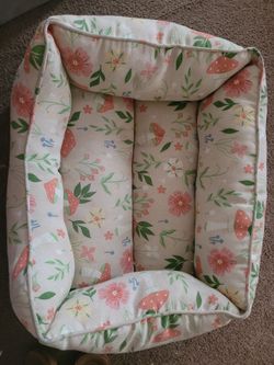 Floral Mushroom Print Pet Bed