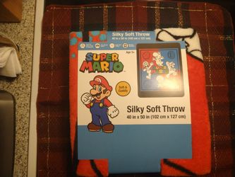 *Brand New* Super Mario Throw Blanket 40" x 50"
