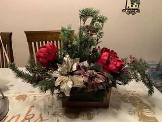 Festive table decor