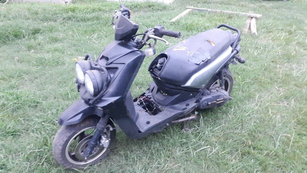 Moped Zuma clone asking $300 obo