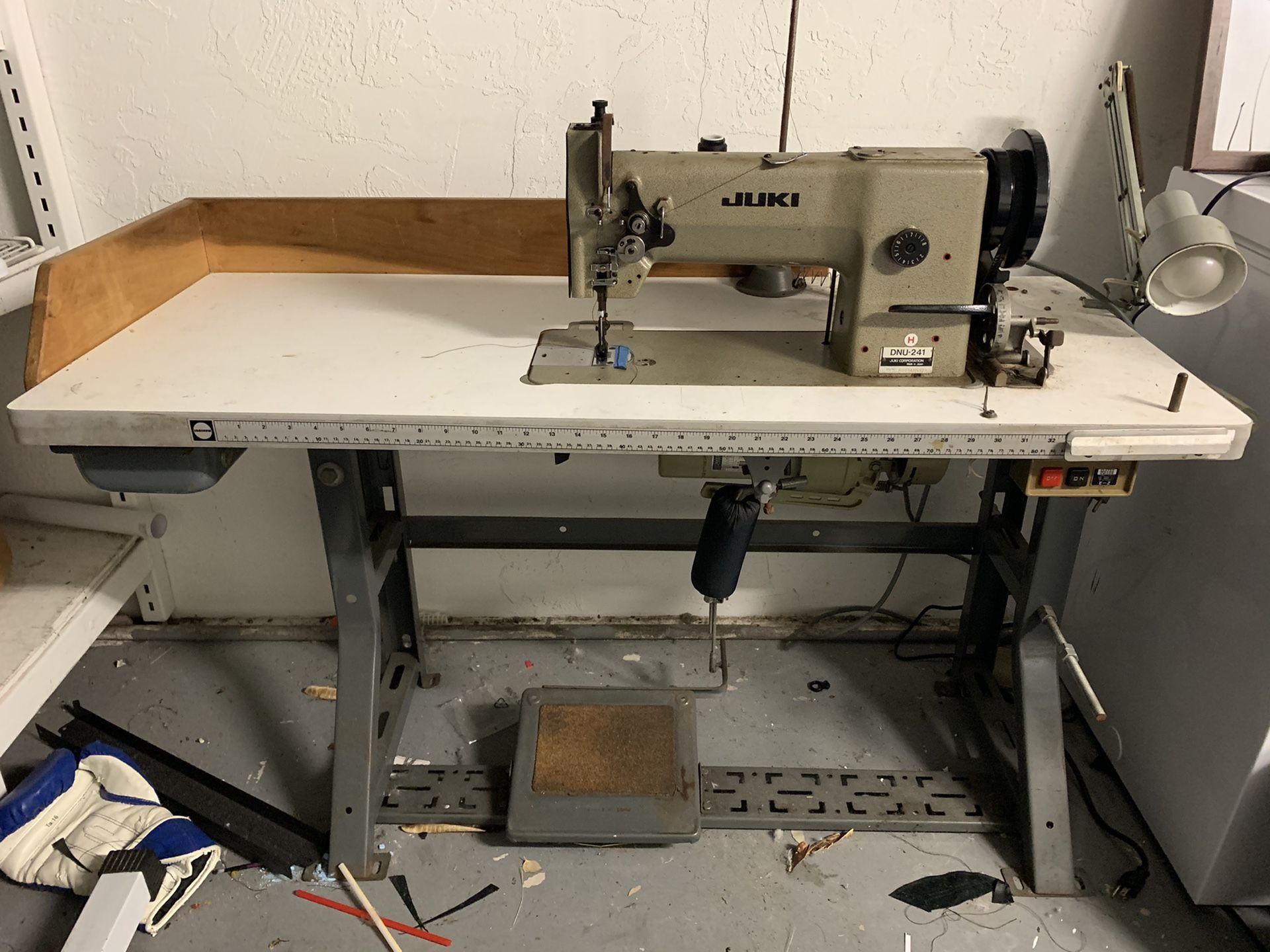 Juki dnu241 industrial sewing machine for Sale in Port Richey, FL