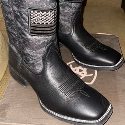 Size 13D Ariat Patriot Cowboy Boots Men 