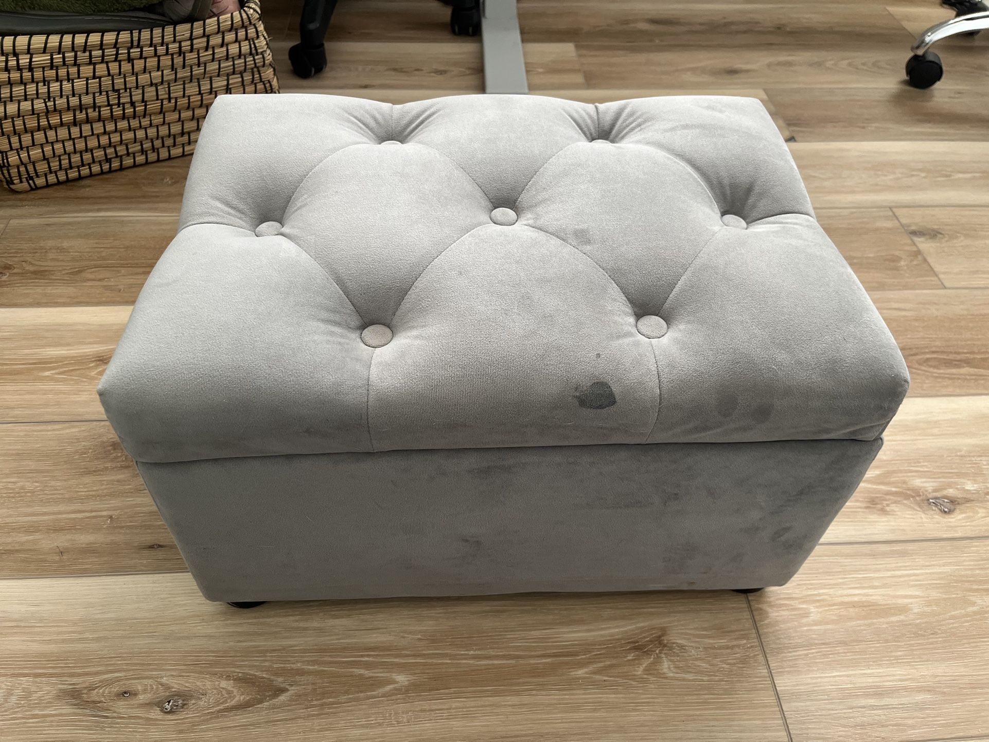 Small Storage Container/seat