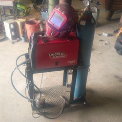 Lincoln 140 Pro-mig Welder Auto Darking Mask And Cart And Gas