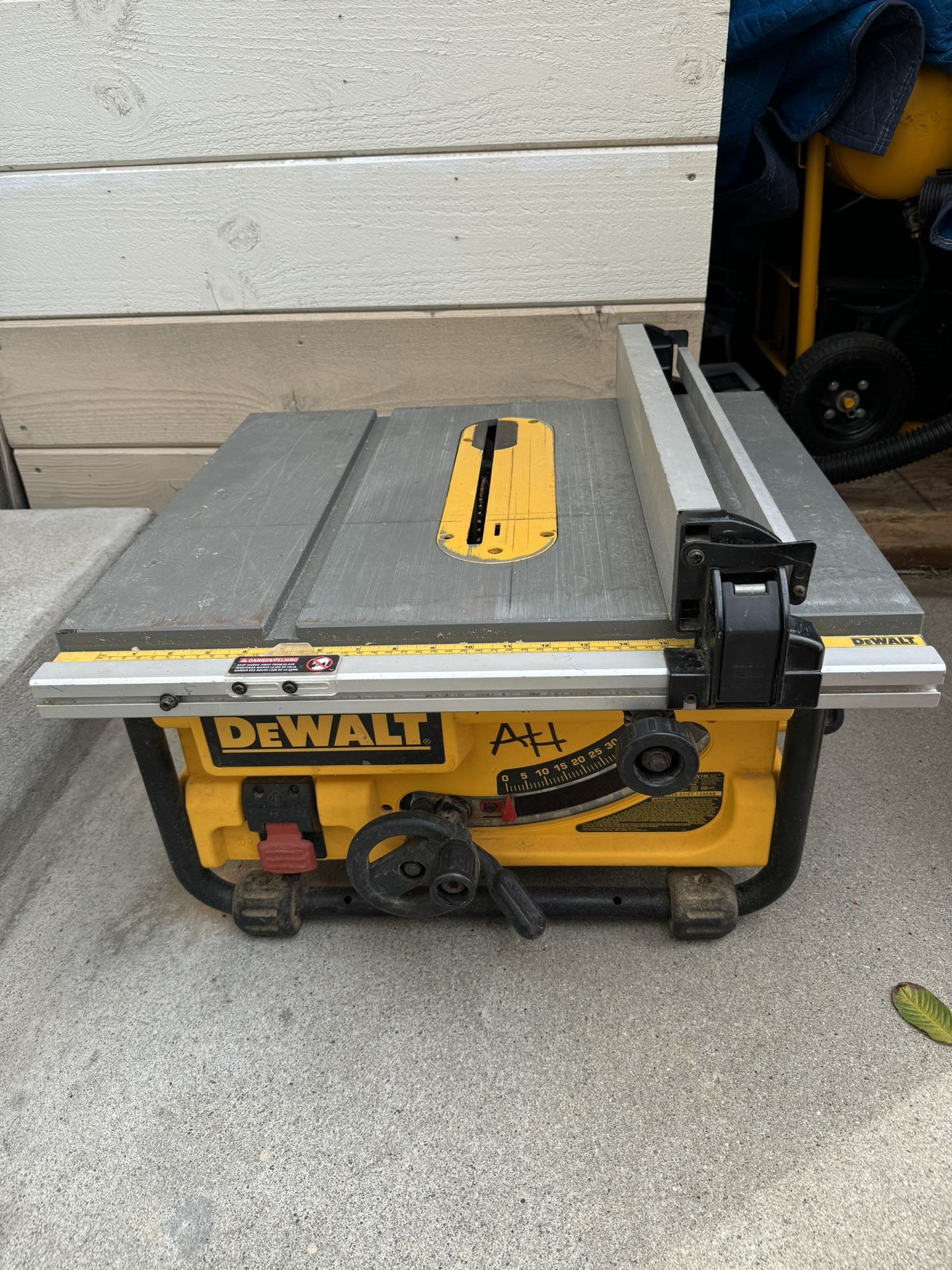 Dewalt Table Saw